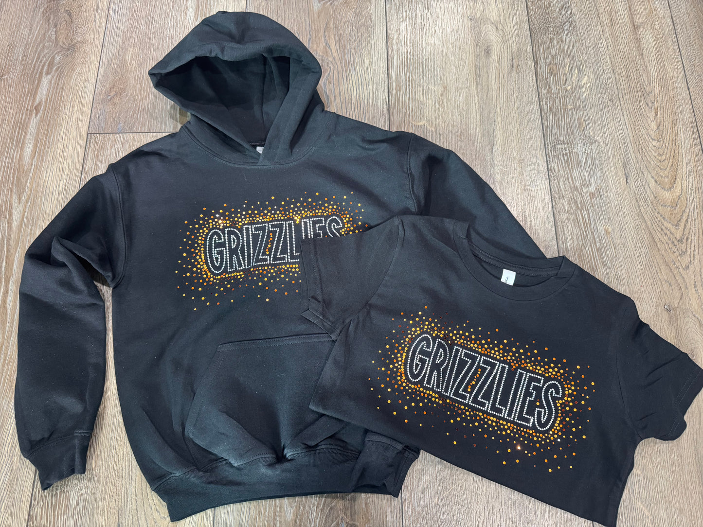 Grizzly Scatter Youth T-Shirt/Sweatshirt